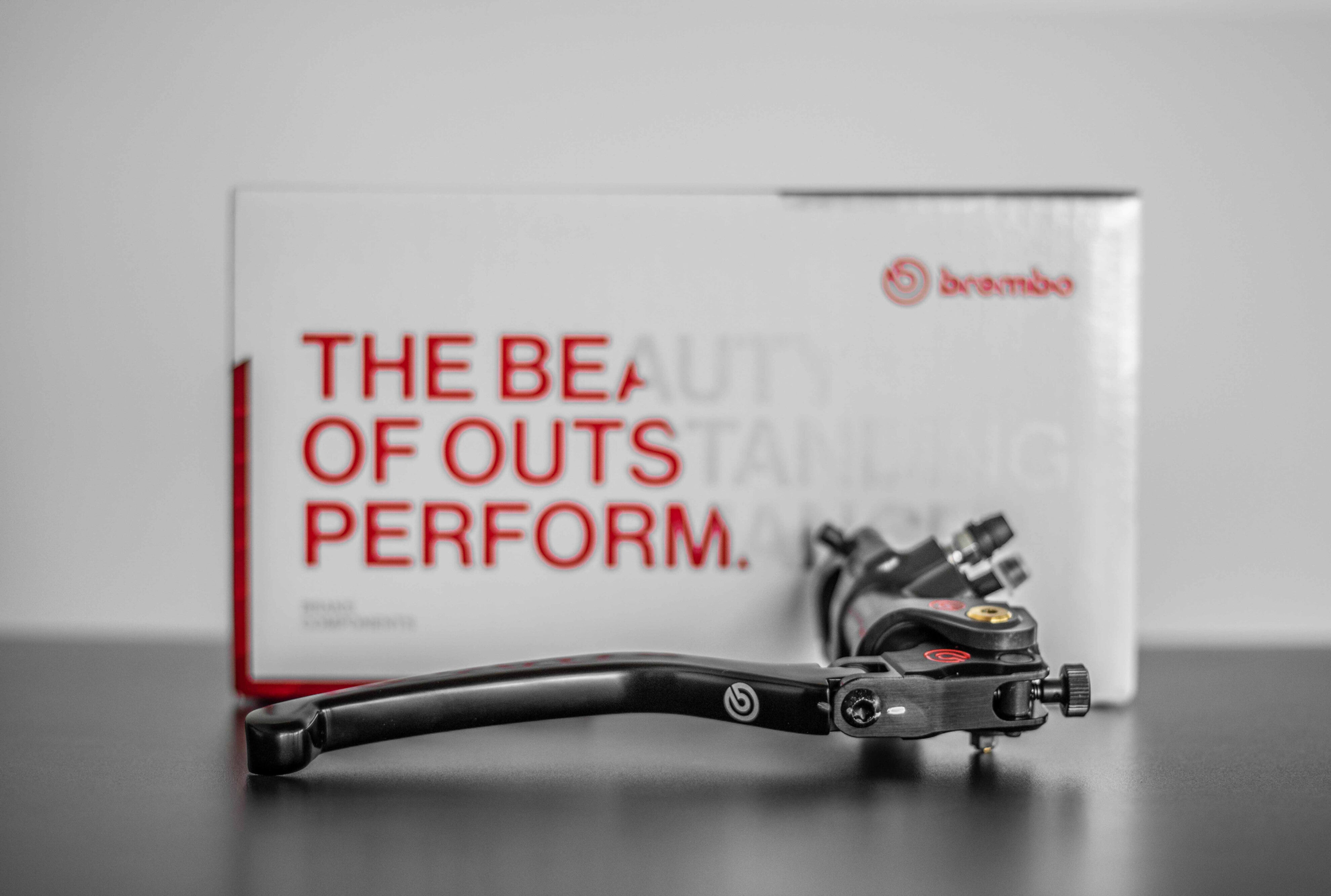 ブレンボ ラジアル ブレーキマスターシリンダー MotoGP PR19x18 FL GP XA7G7G0 