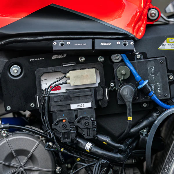 電装品- & サイドカウルホルダー WorldSSP Feel Racing Ducati Panigale V2 955 (20-24) FR.03.KIT 