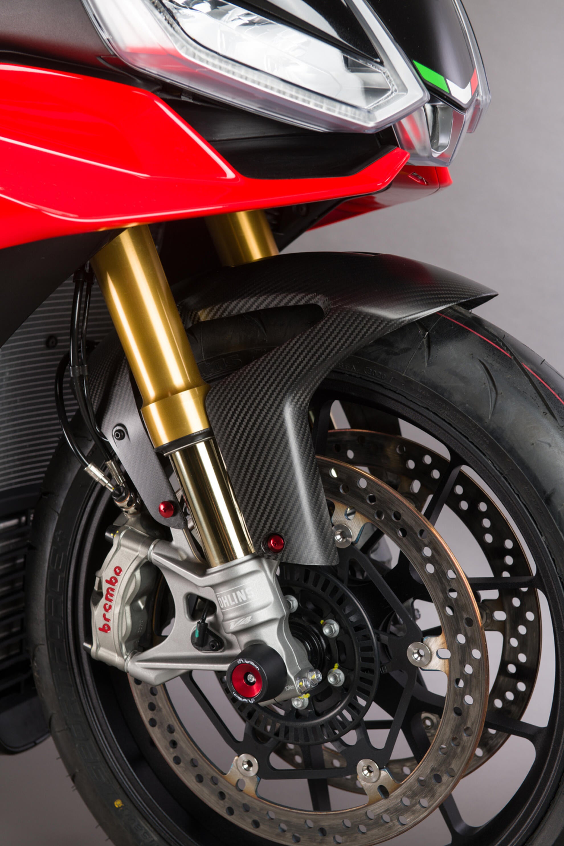 フロントフェンダー カーボン LighTech Aprilia RSV4/RR/1100 Factory (21-25) CARA0610 