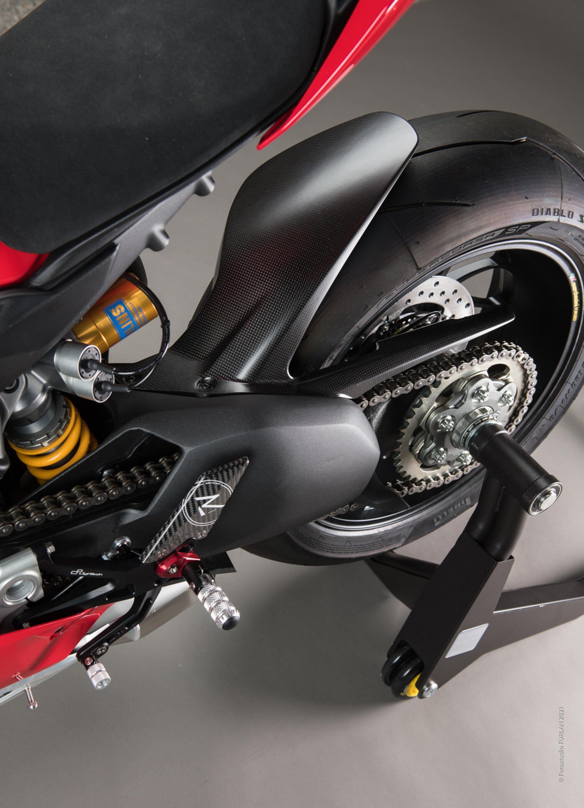 カーボンリアフェンダー LighTech Ducati Panigale V4/S/R (18-24) CARD0820 