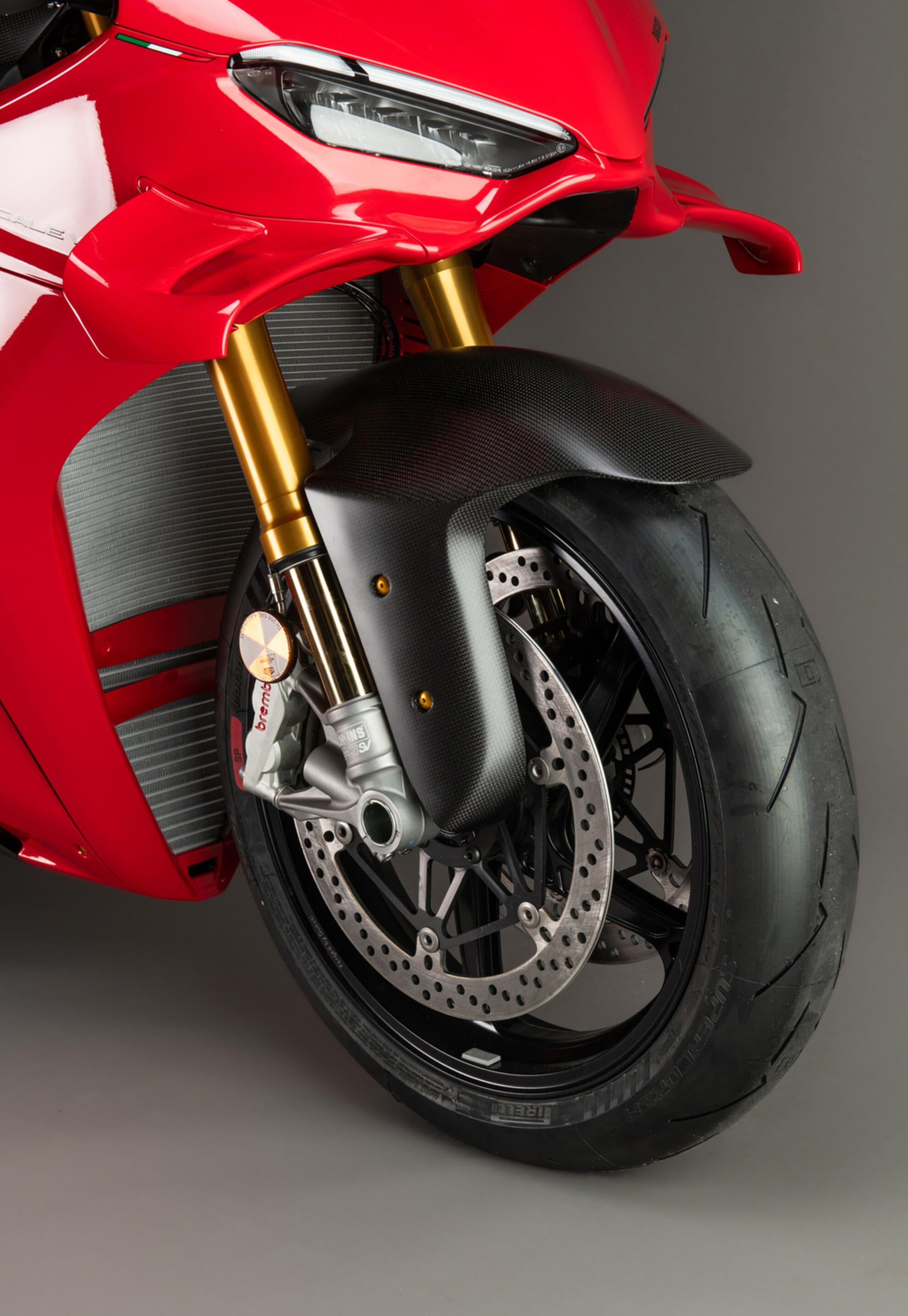 フロントフェンダー カーボン LighTech Ducati Panigale V4/S (2025) CARD2410M 