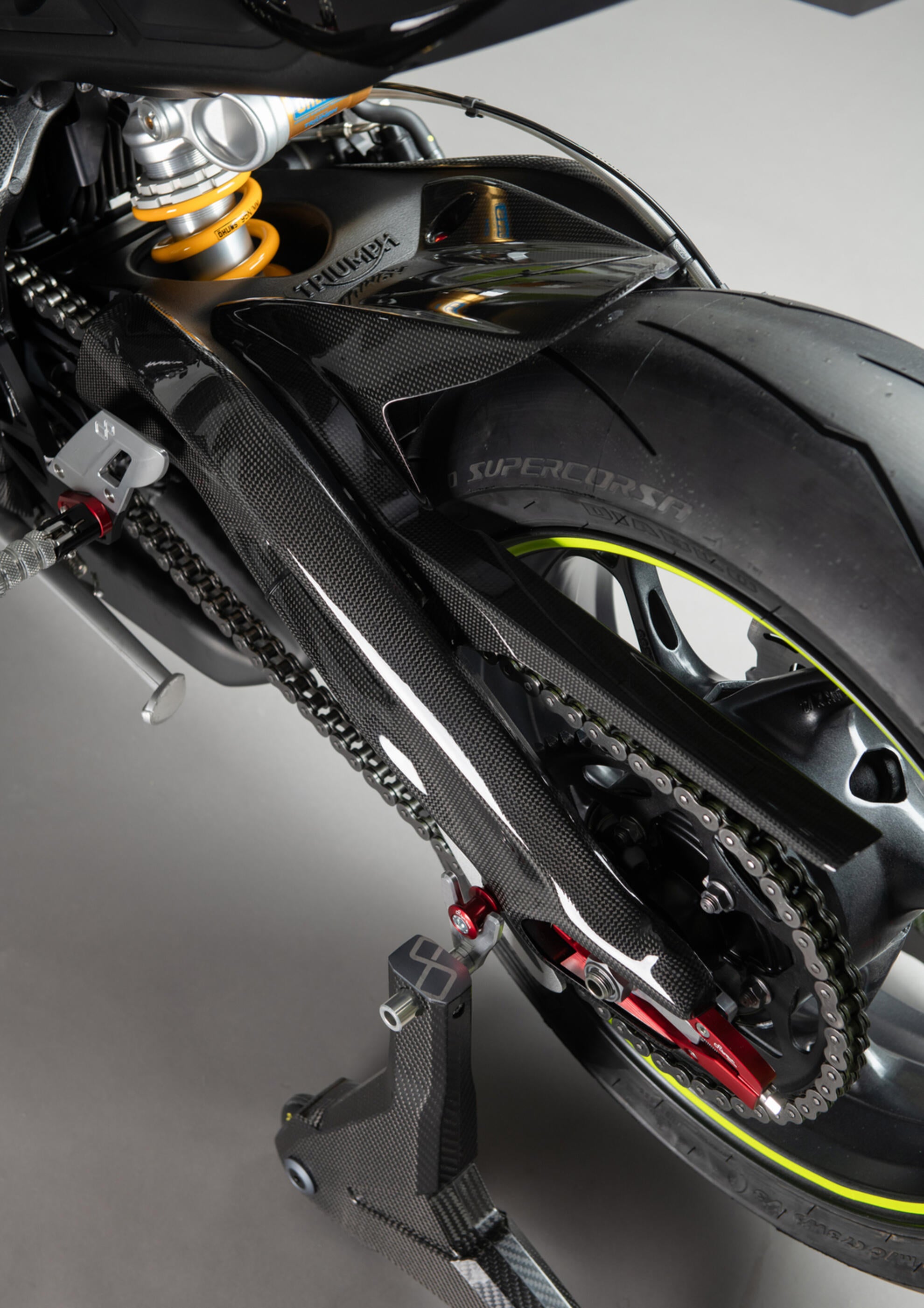 リアフェンダー カーボン LighTech トライアンフ ストリートトリプル 765 S / R / RS / Moto2 (17-25) CART2420 