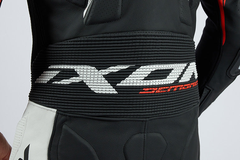 IXON Demonio ワンピース レザースーツ — パンチング加工レーシングスーツ | メンズ | レッド/ブラック/ホワイト 