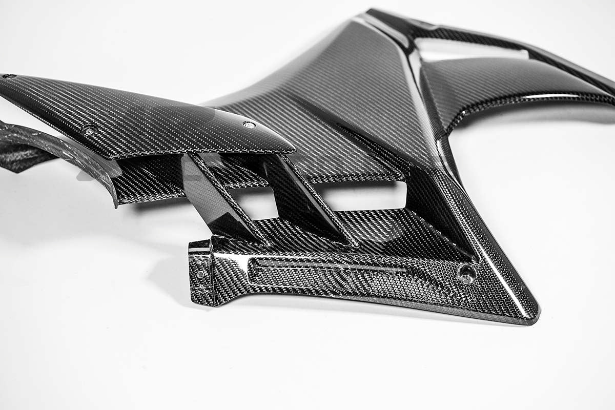 右サイドパネル 200g APカーボンライン アプリリア RSV4/RR/1100ファクトリー (21-25) 