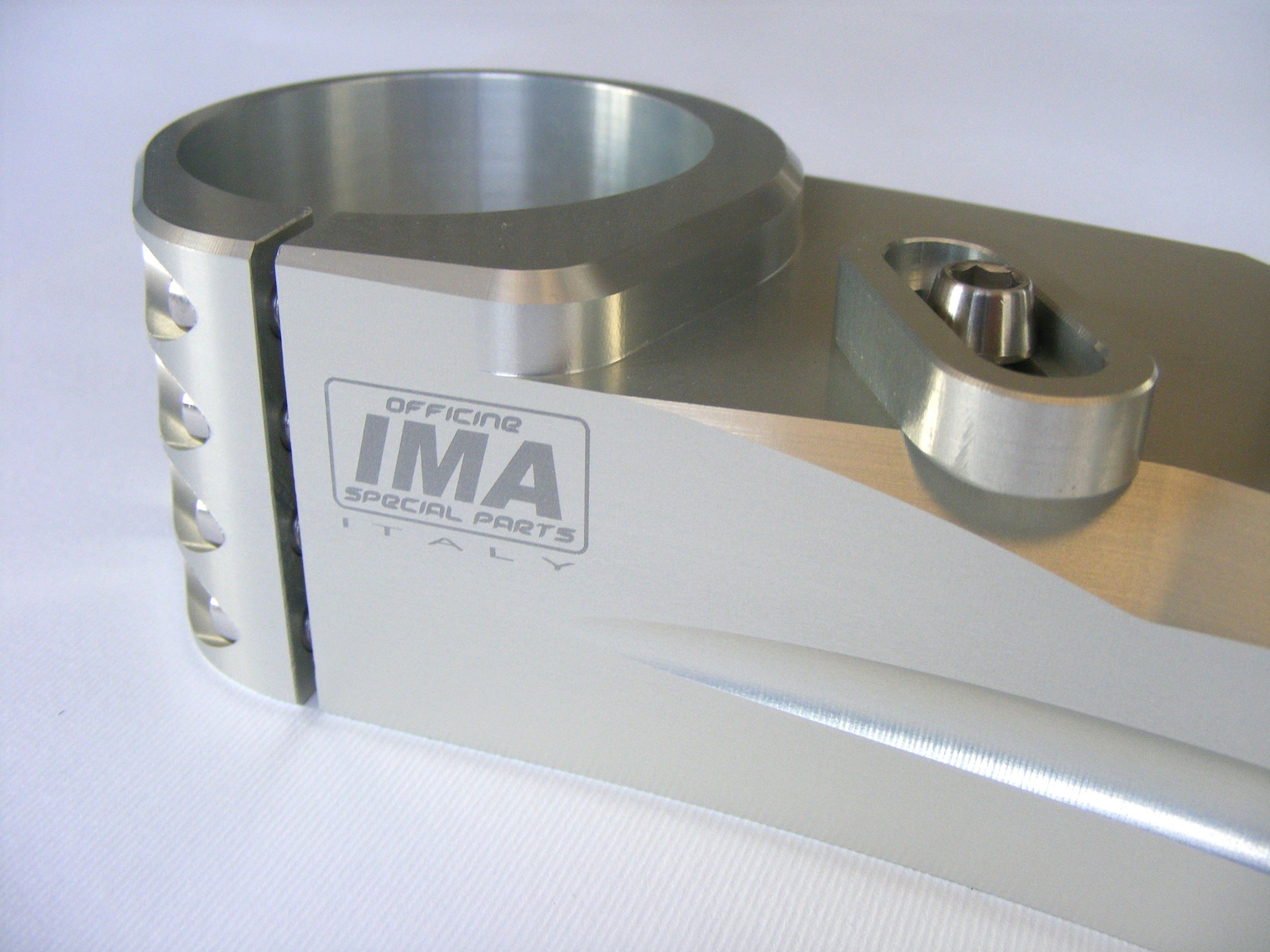 Ima Special Parts レーシングフォークブリッジ 調整可能なオフセット付き Ducati Panigale V4/S (2025) 