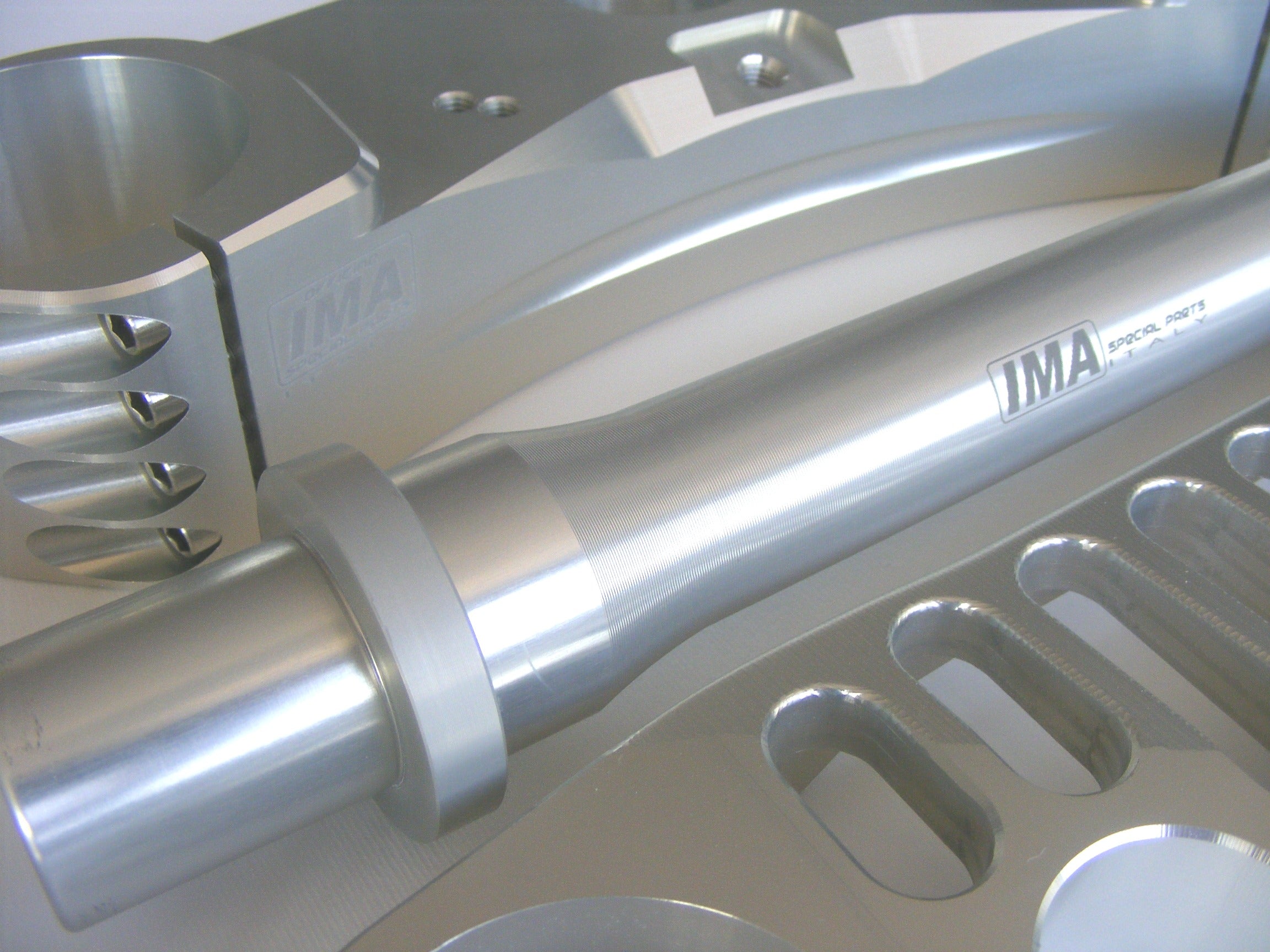 Ima Special Parts レーシングフォークブリッジ 調整可能なオフセット付き Ducati Panigale V4/S (2025) 