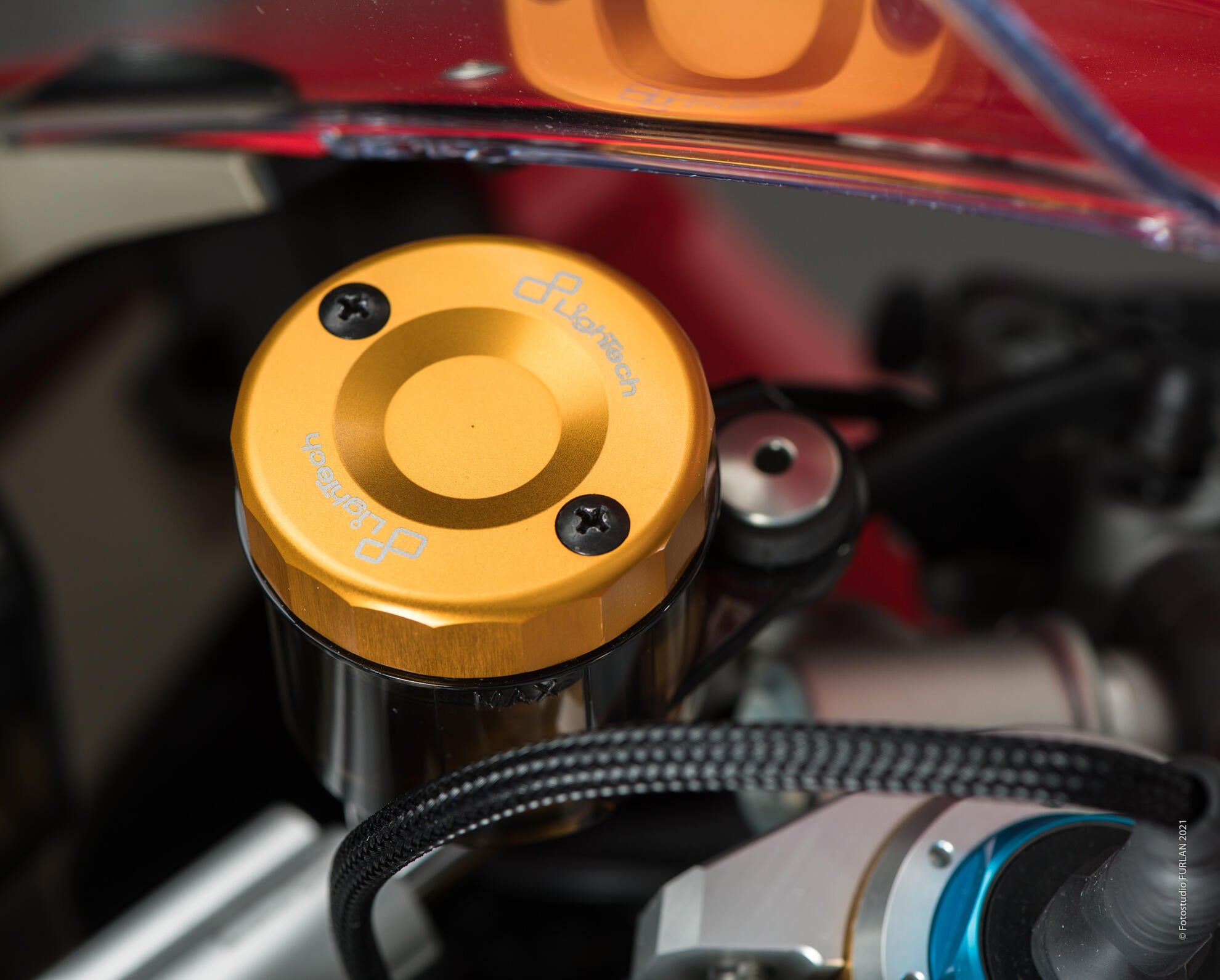 LighTech デュカティ パニガーレ 1199/S/R (12-17) 用 フロント リザーバー キャップ FBC04 