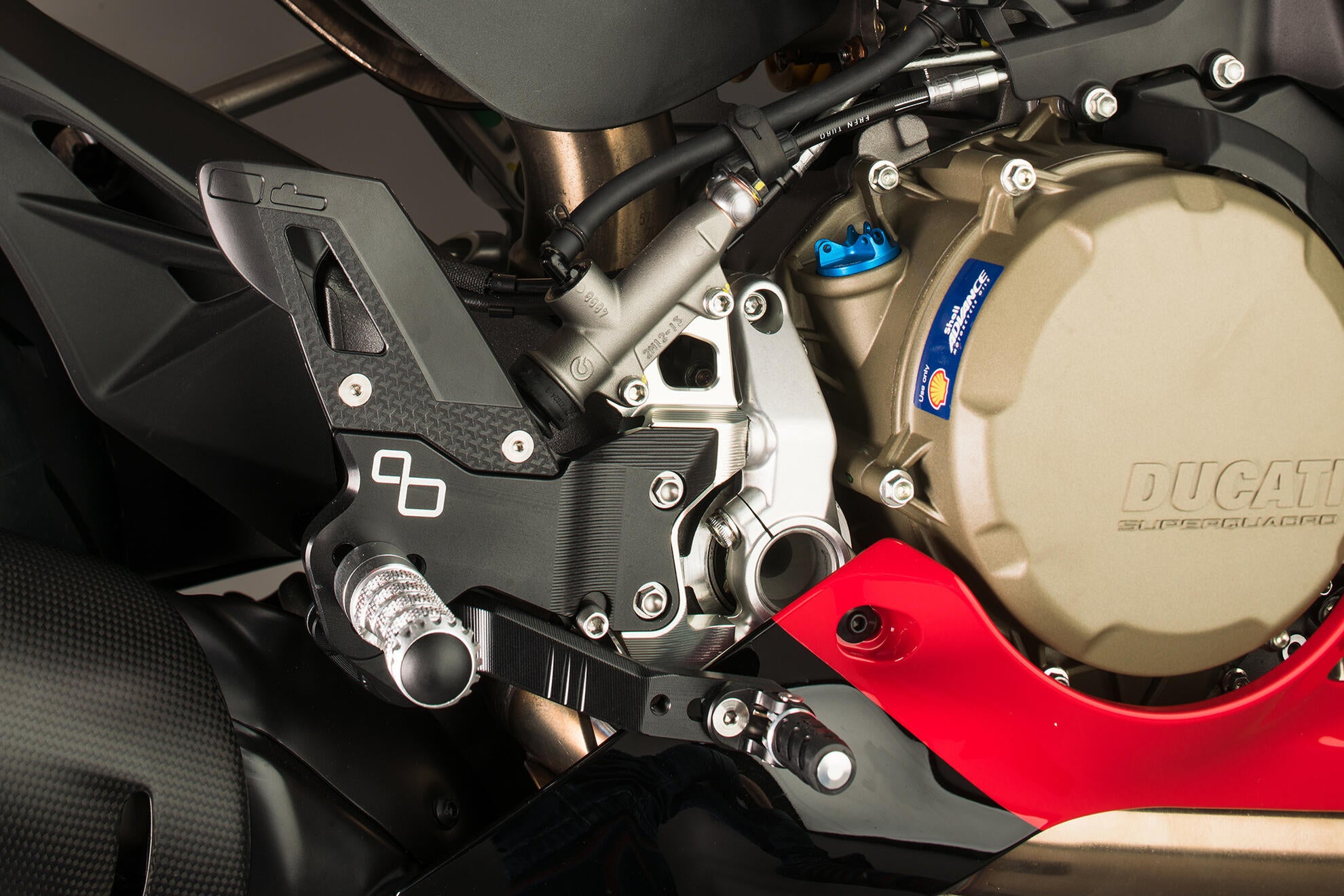 トラック用フットコントロール LighTech リバースシフター Ducati Panigale 1299/S (15-18) FTRDU014 