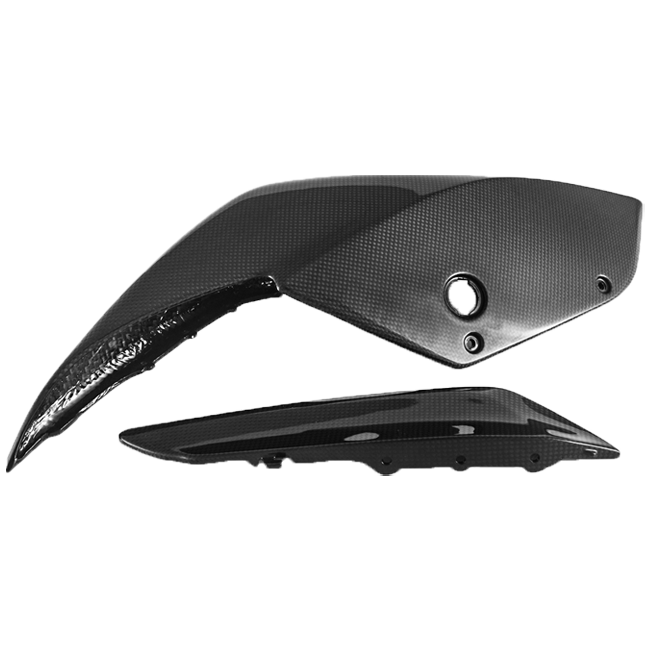 カーボン製フルシックスのデュカティ パニガーレ 1299/S (15-18) 用のリアカウル (2ピース) 右 
