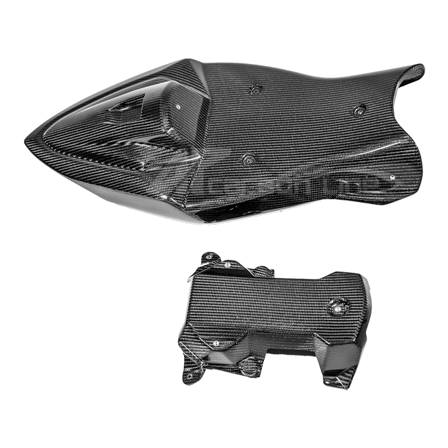 ホンダ CBR 1000 RR-R SC82 (20-23) 用 200g AP カーボンライン リアカウル 