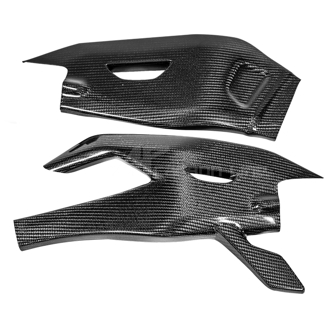 スイングアームカバー 200g APカーボンライン Yamaha YZF-R1/M RN32, RN49 および RN65 (15-25) 