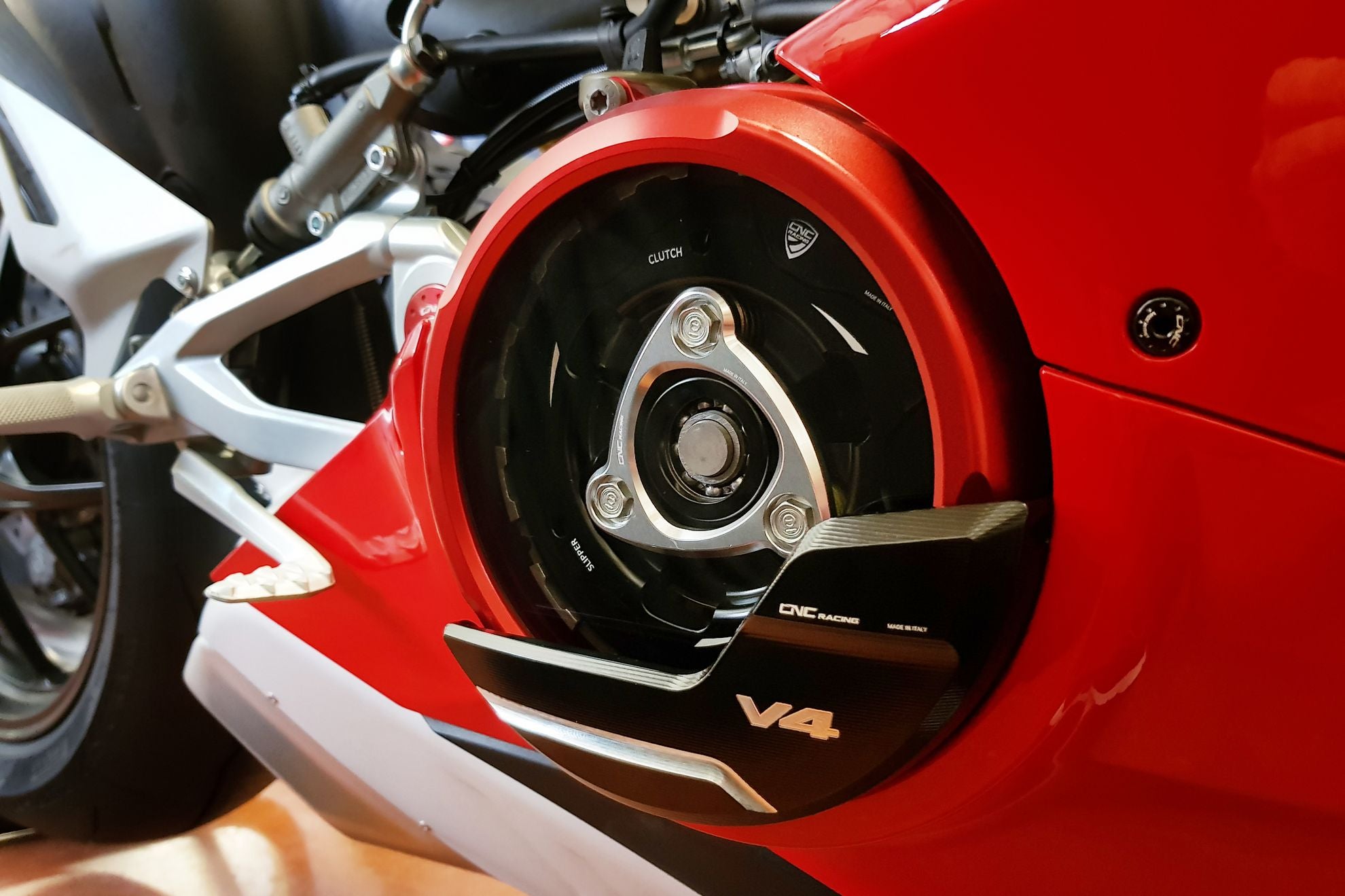 アルミニウムクラッチプロテクター保護カバー CNCレーシング デュカティ パニガーレ V4/S (2025) PR310 