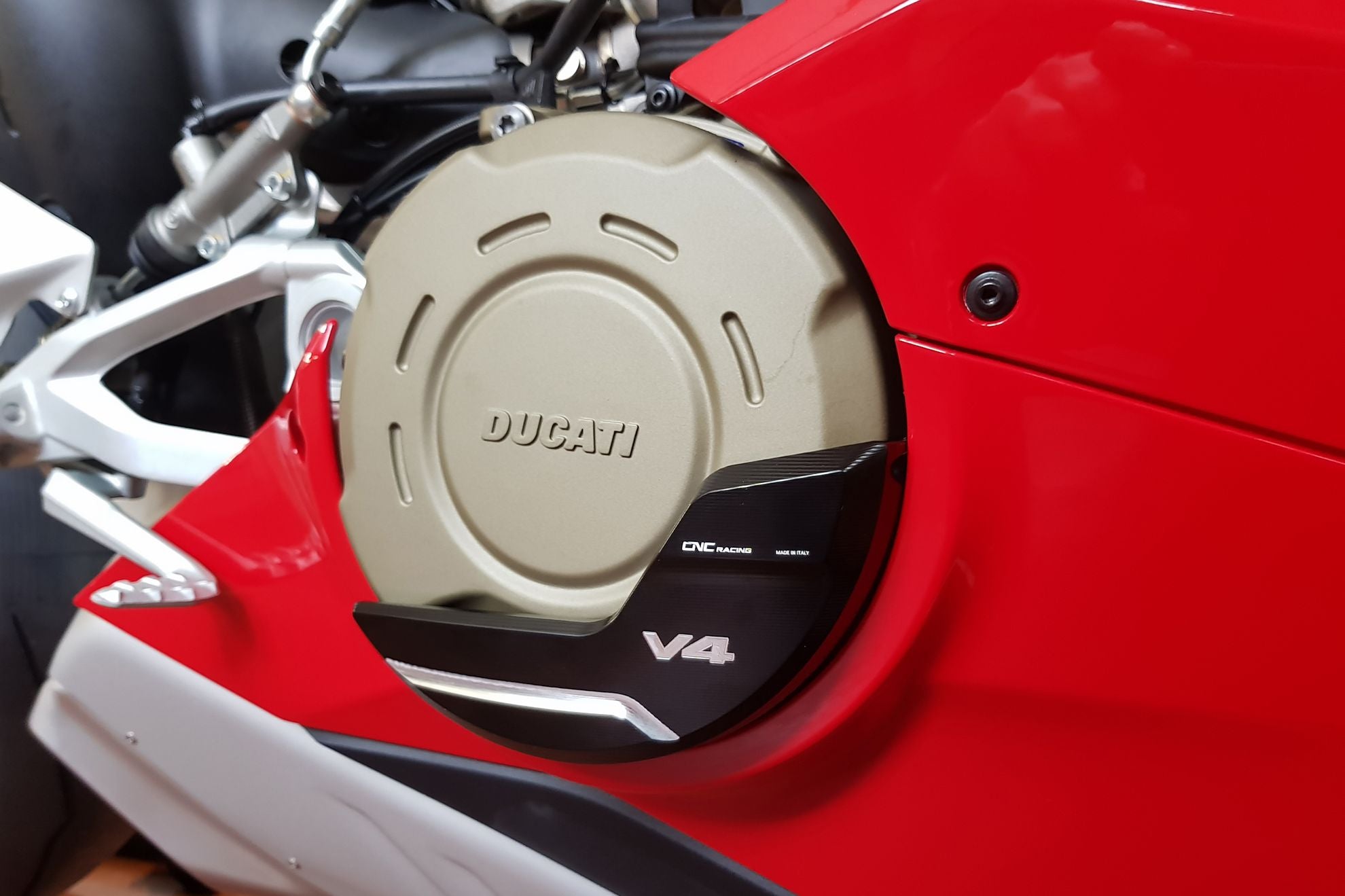 アルミニウムクラッチプロテクター保護カバー CNCレーシング デュカティ パニガーレ V4/S (2025) PR310 
