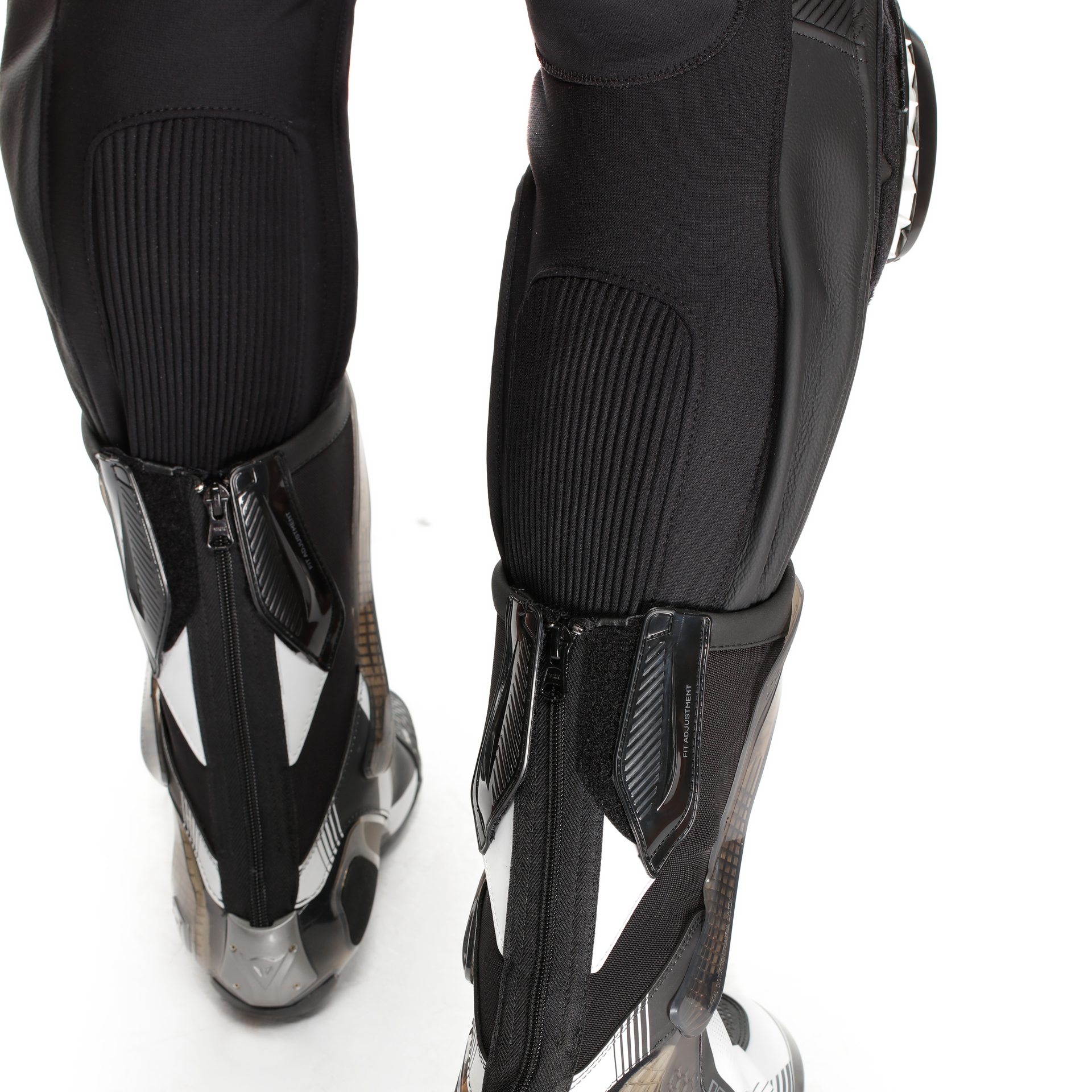 Dainese Laguna Seca 6 Einteiler Lederkombi – Perforierter Rennanzug | Herren | Schwarz/Weiß