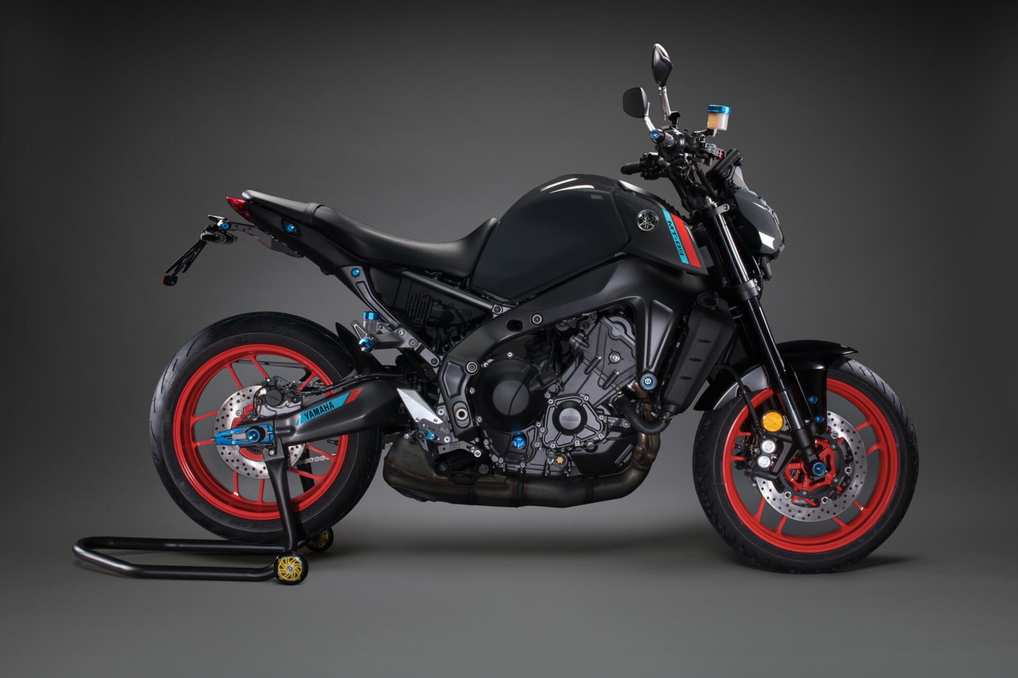 LighTech製 スチールリアスタンド Ducati Panigale V4/S (2025) RSF036 フォークマウント付き 