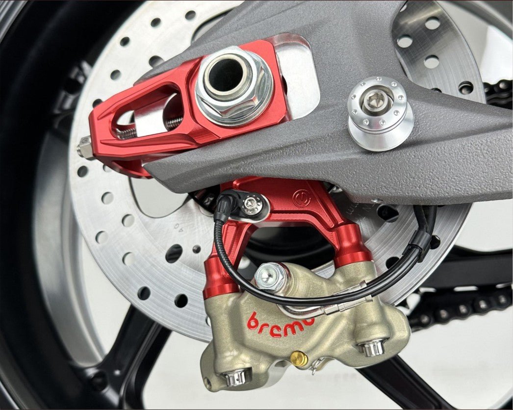 チェーンテンショナーキット、ブレーキキャリパーハルダー、およびBrembo P2-30 69.5 mm XA6H530 Motocorse Ducati Panigale V4/S (2025) 