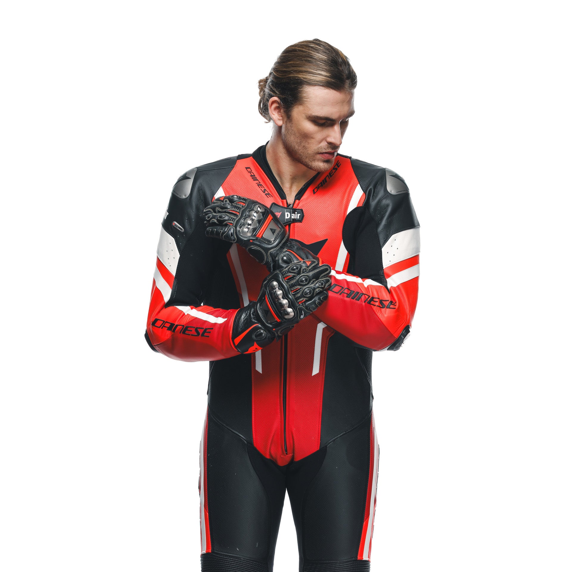 ダイネーゼ ミサノ 3 D-AIR® ワンピース レザー スーツ – パフォレーションエアバッグ レーシングスーツ | メンズ | レッド 