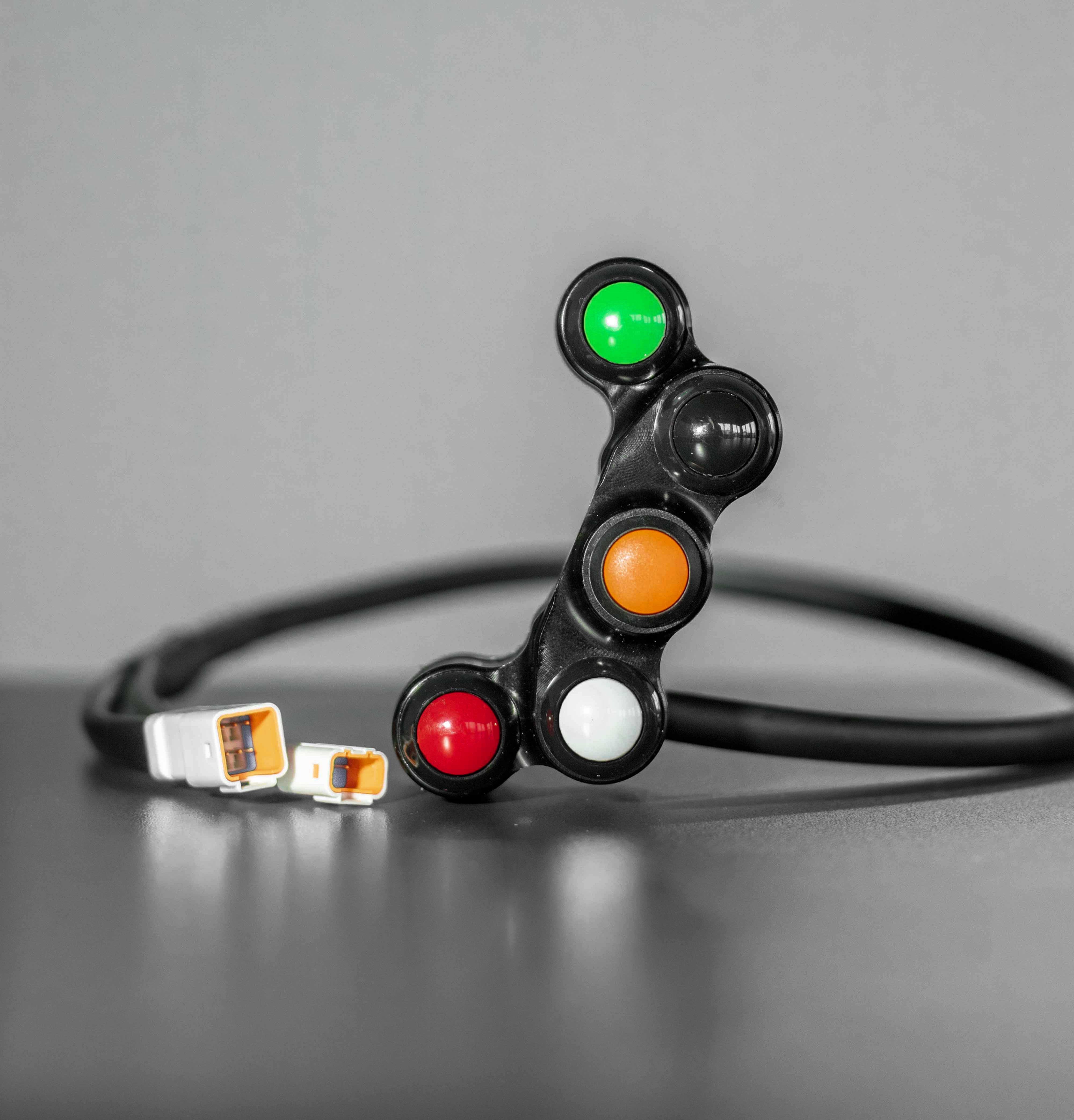 BMW S 1000 RR K67 (19-25) 用 7ボタンハンドルスイッチ TGP MotoRacing 