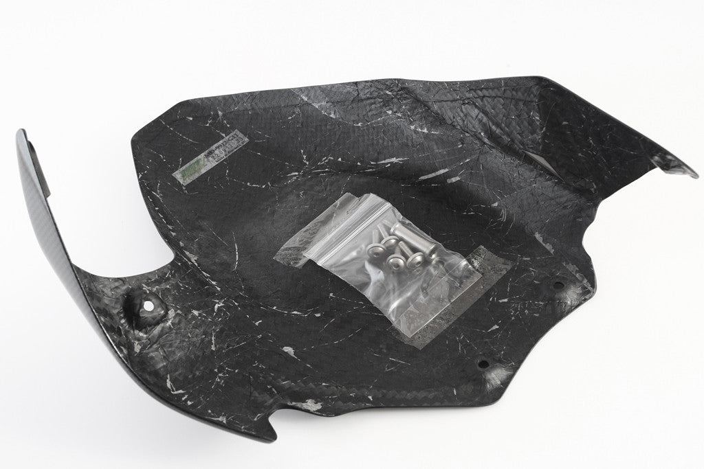 フルシックス カーボン製リアフェンダー ドゥカティ パニガーレ V2 955 (20-24) 