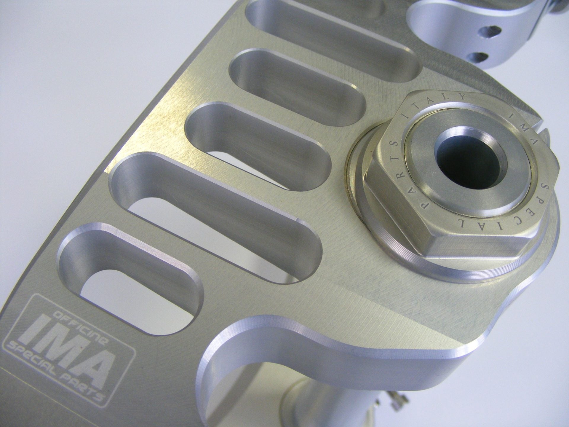 イマスペシャルパーツ レーシングフォークブリッジ カワサキ ZX-10 R/RR (16-20) 