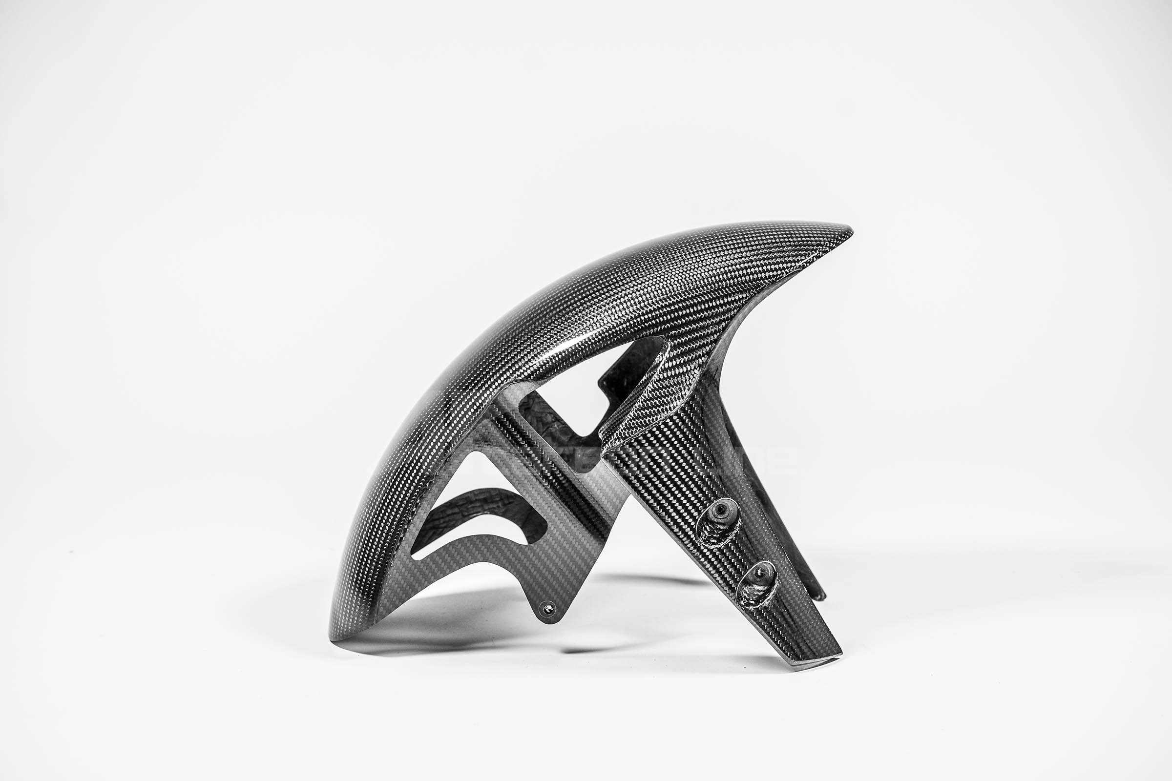 フロントフェンダー 200g APカーボンライン ヤマハ YZF-R1/M RN32、RN49およびRN65 (15-25) 