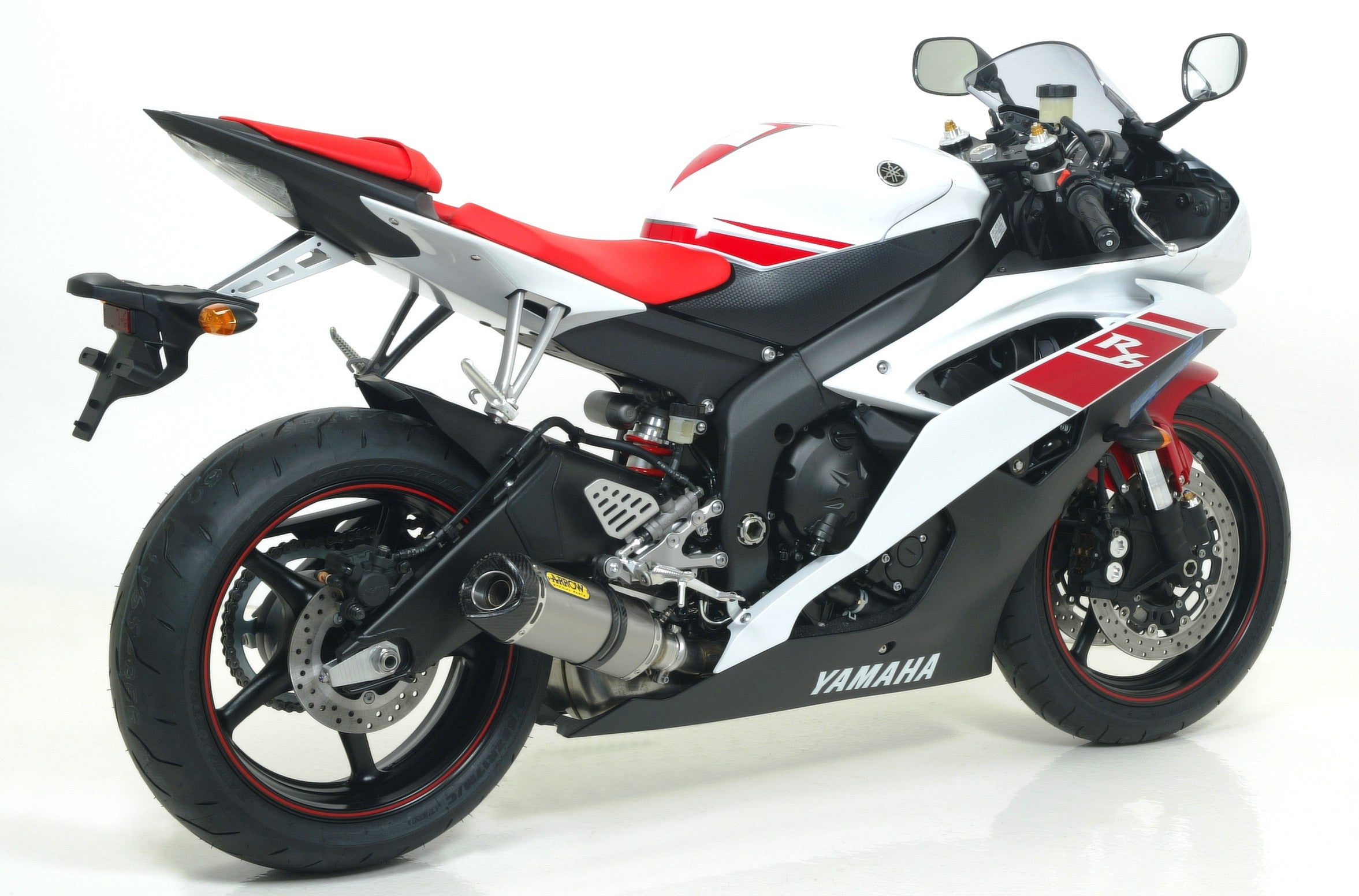 2870_Yamaha YZF 600 R6 08 スリップオン PK 2.jpg