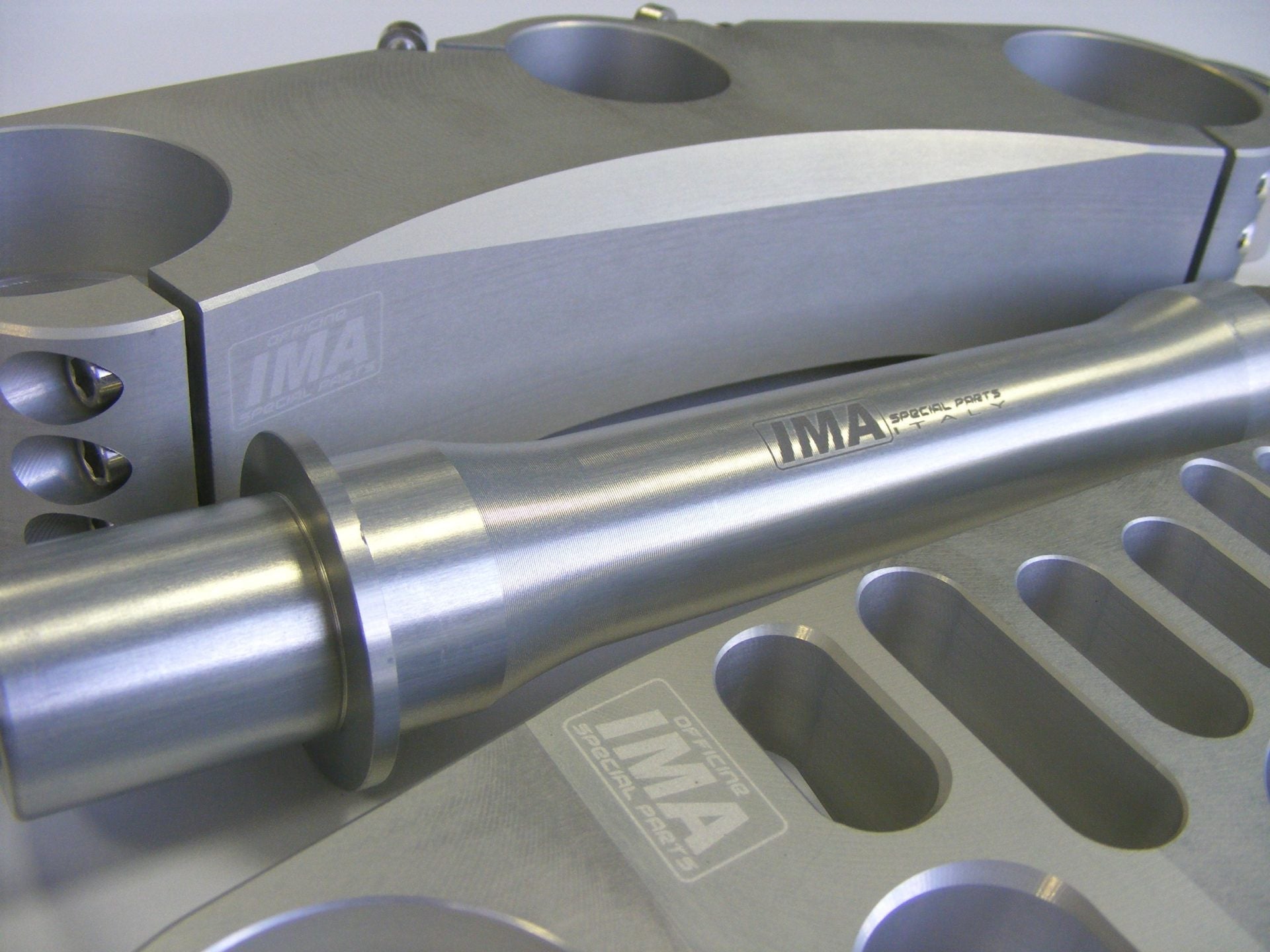 イマスペシャルパーツ レーシングフォークブリッジ カワサキ ZX-10 R/RR (16-20) 