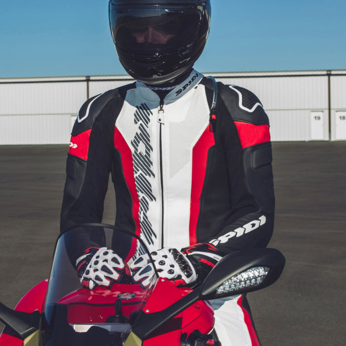 Spidi Laser Pro ワンピース レザースーツ – パーフォレートレーシングスーツ | メンズ | レッド | Y154014 