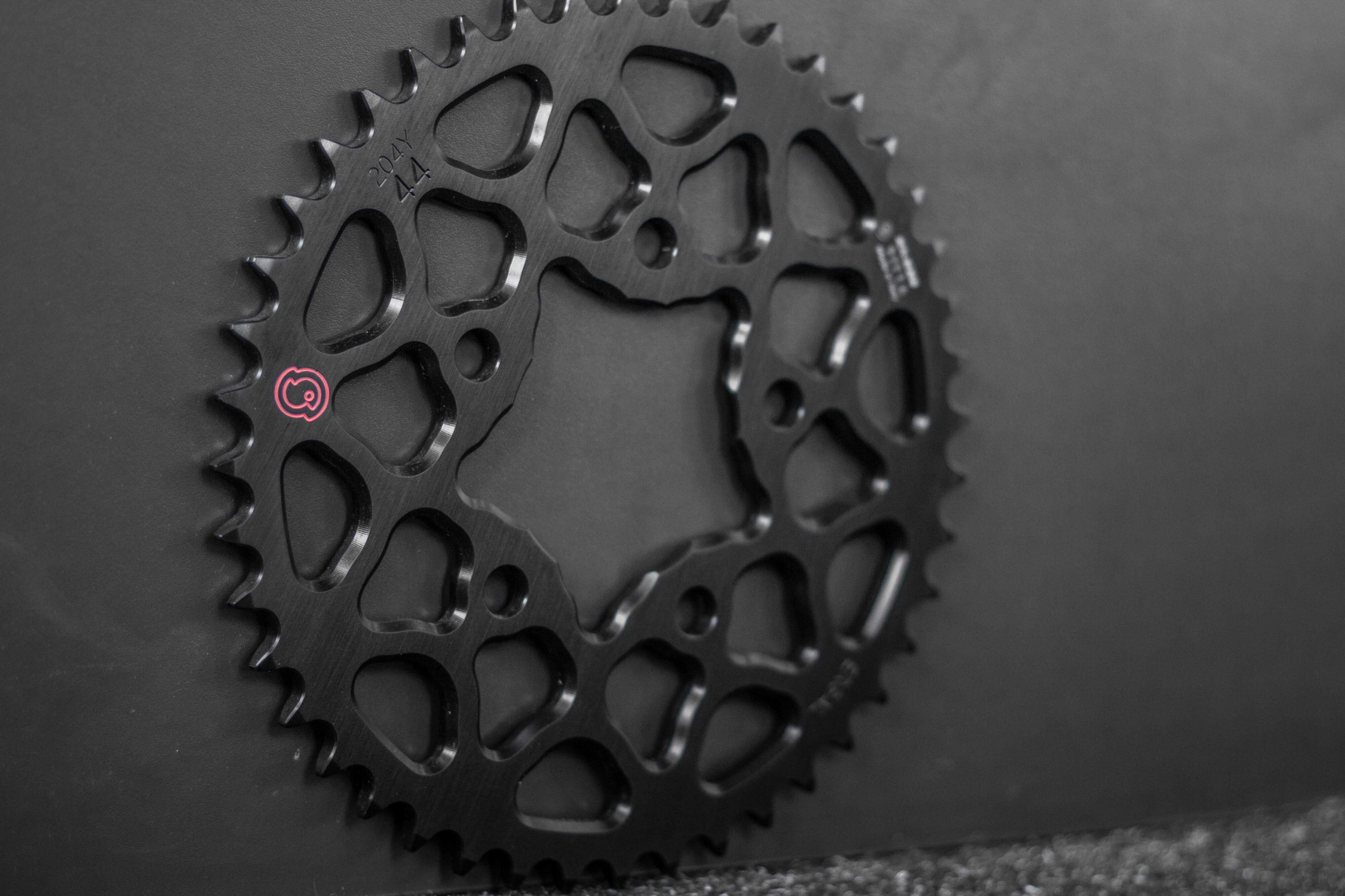 Sitta GP アルミニウムスプロケット BMW HP Schmiederad HP4 および HP4 Race (204Y-HR20GP) – 37-47 歯、520 ピッチ 