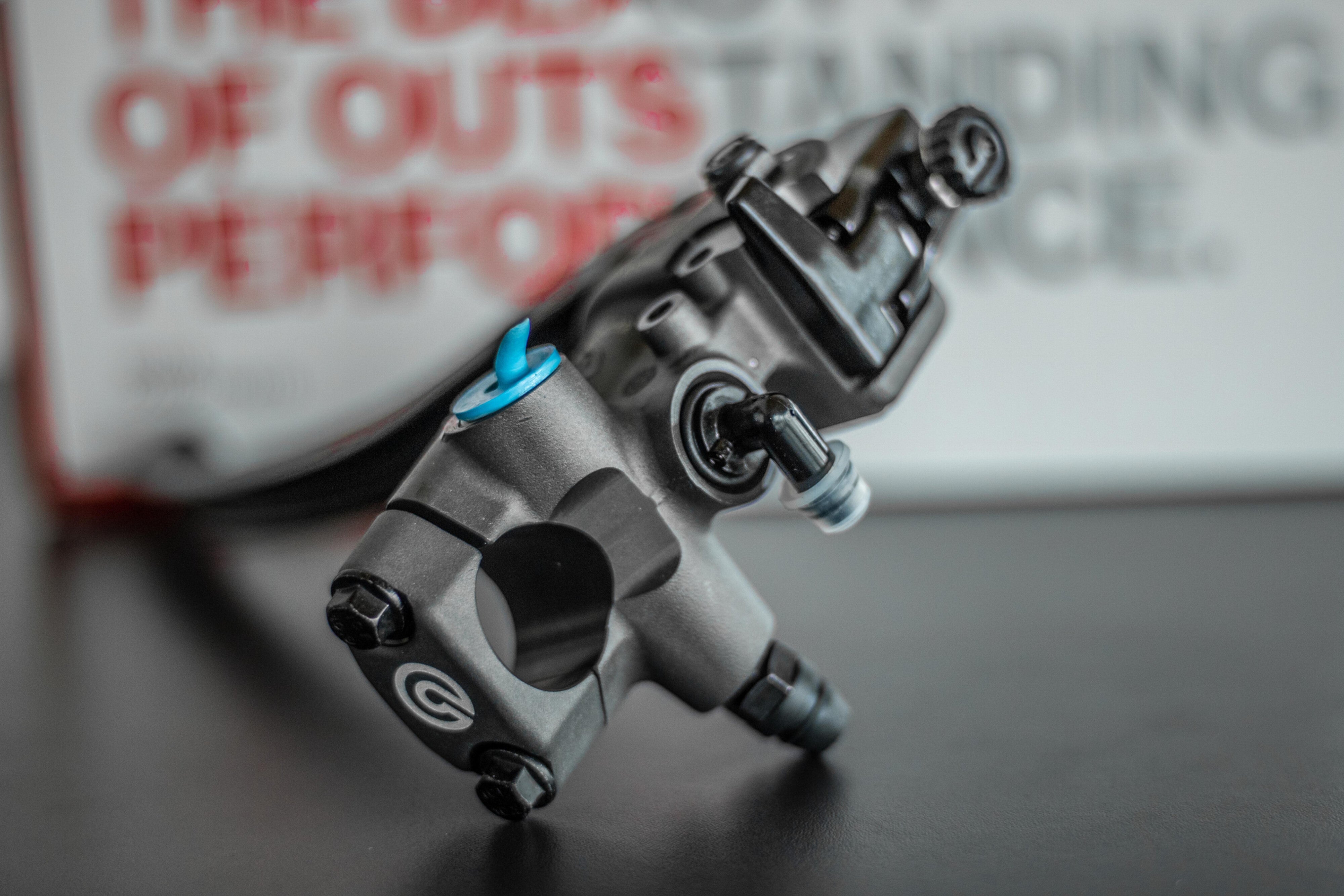 ブレンボ ラジアル ブレーキマスターシリンダー RCS 19 x 18-20 110A26310 