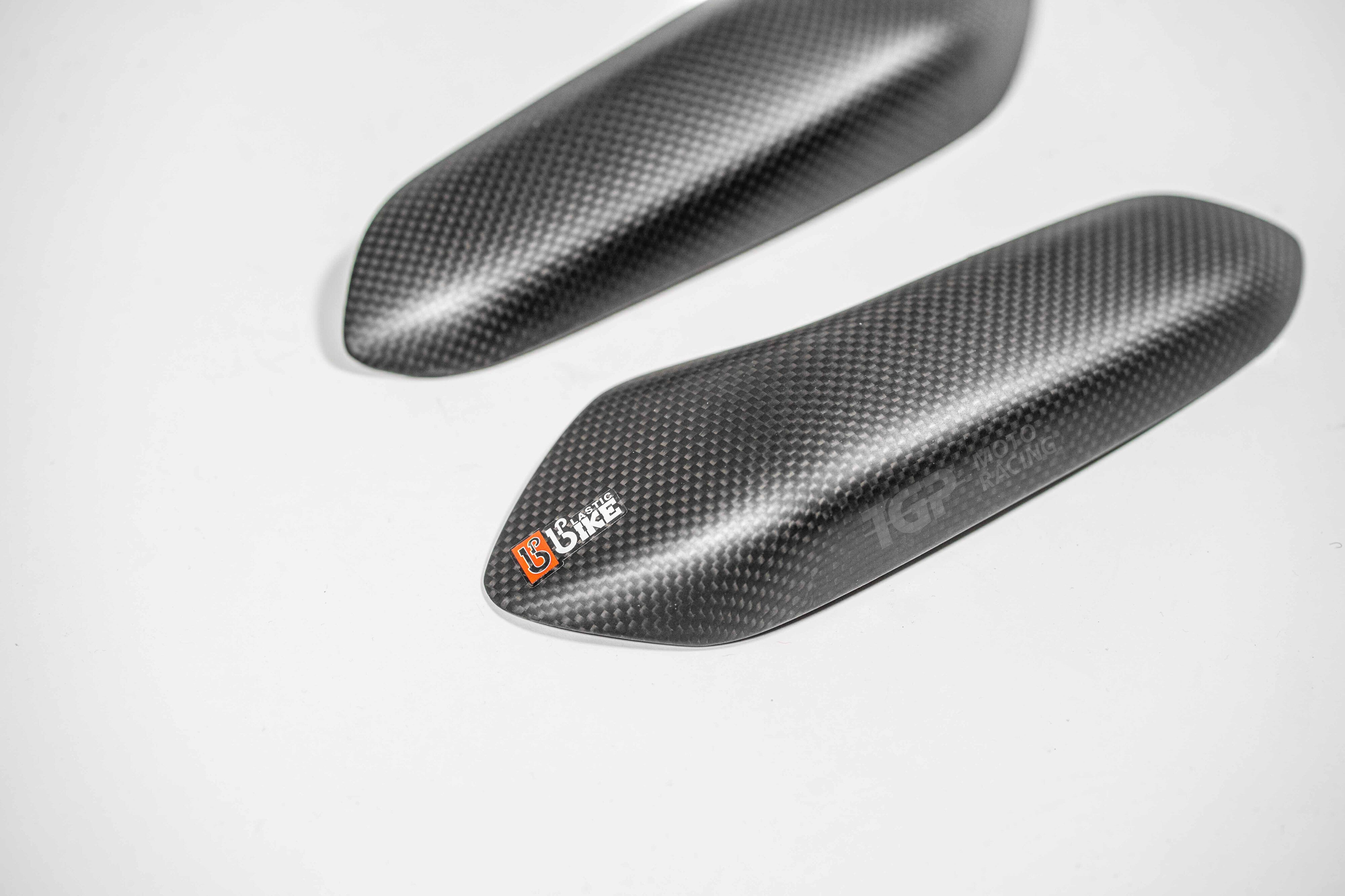 タンクプロテクション プロテクター カーボンプラスティックバイク ドゥカティ パニガーレ V2 955 (20-24) 