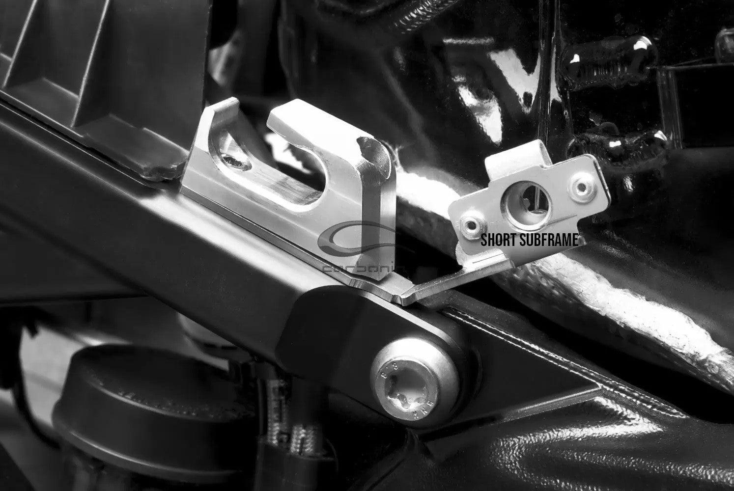 BMW S1000RR K67 (19-22) 用カーボン製エアボックスカバー CB4425 