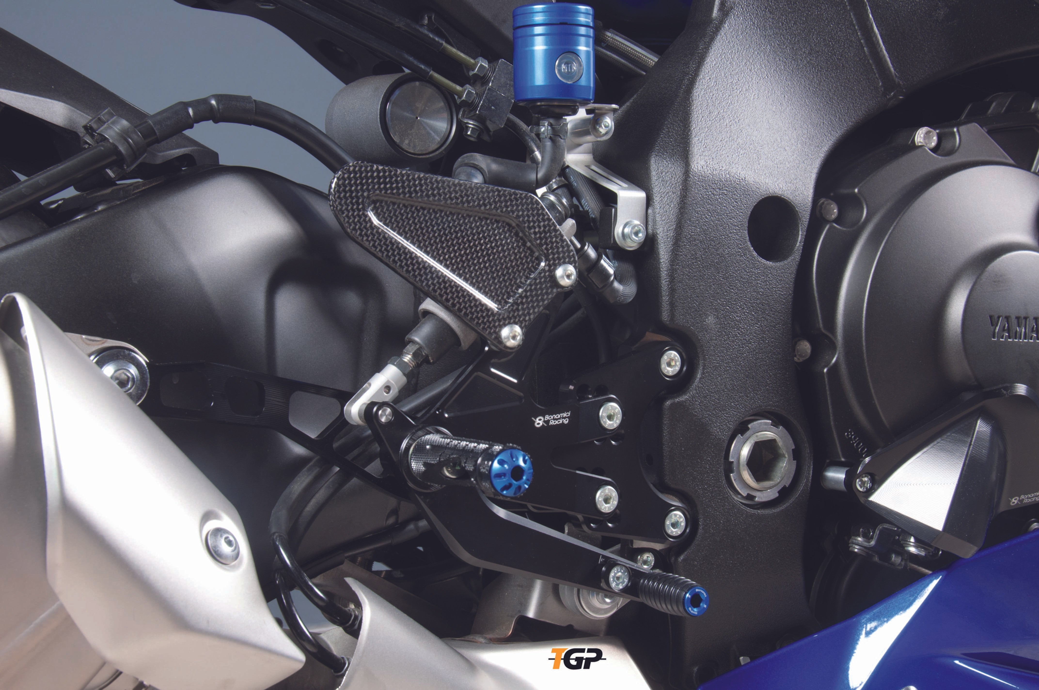 ブレーキシステム Bonamici Racing Yamaha YZF-R1/M (15-25) Y011 