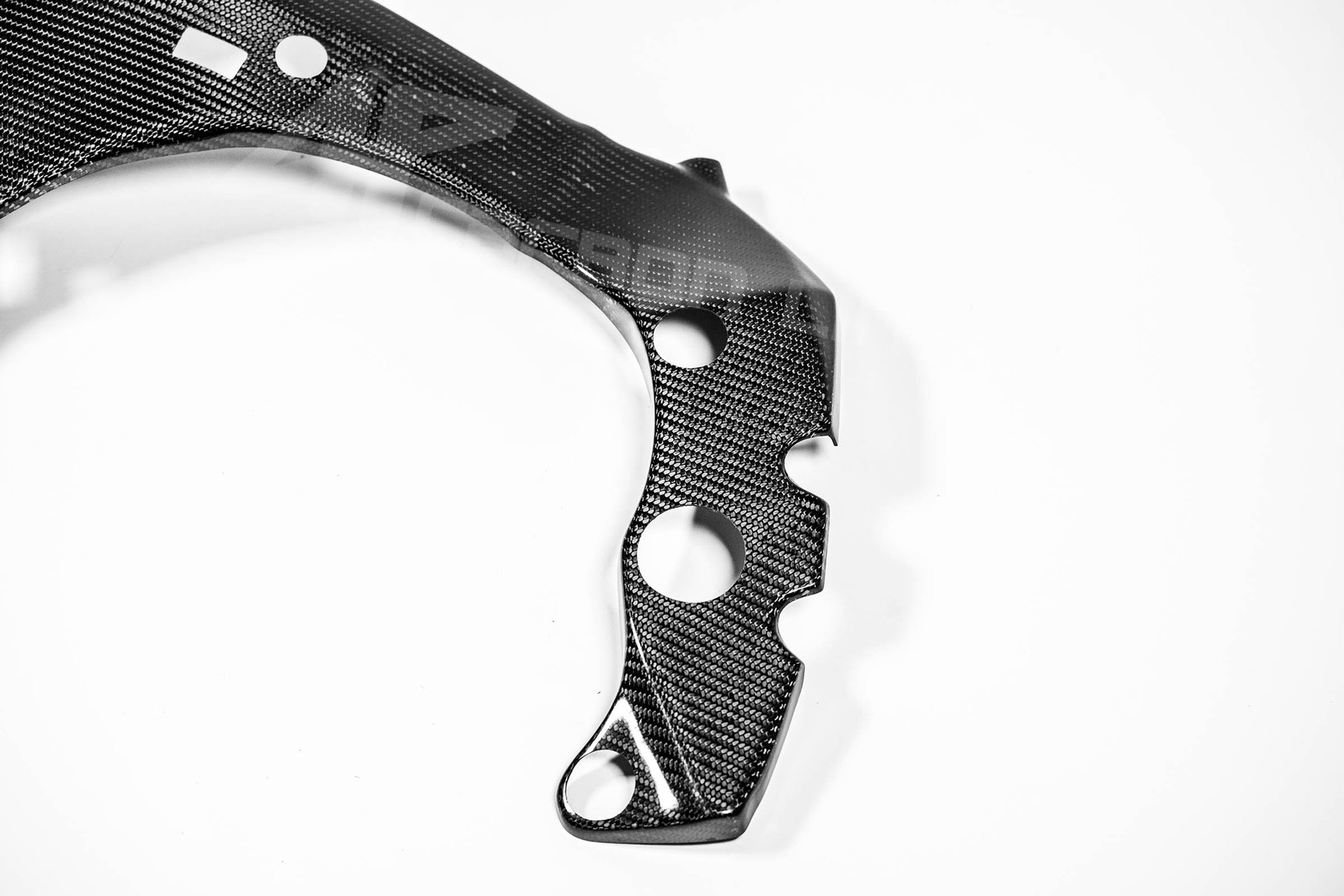 フレームカバー 200g AP カーボンライン ヤマハ YZF-R1/M RN32, RN49 および RN65 (15-25) 