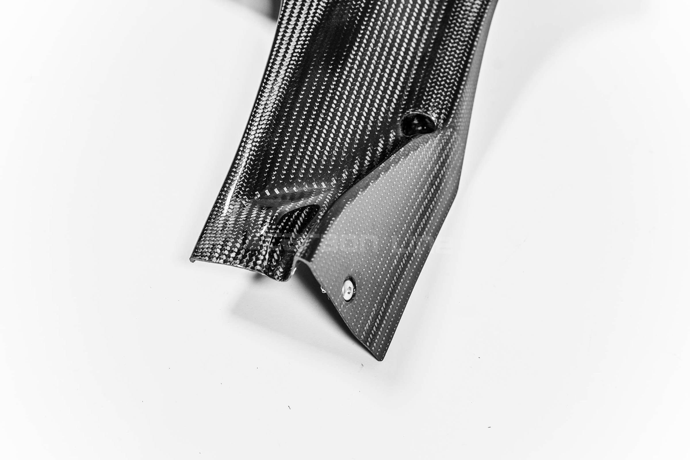 右サイドパネル 200g APカーボンライン ヤマハ YZF-R1/M RN65 (20-25) 