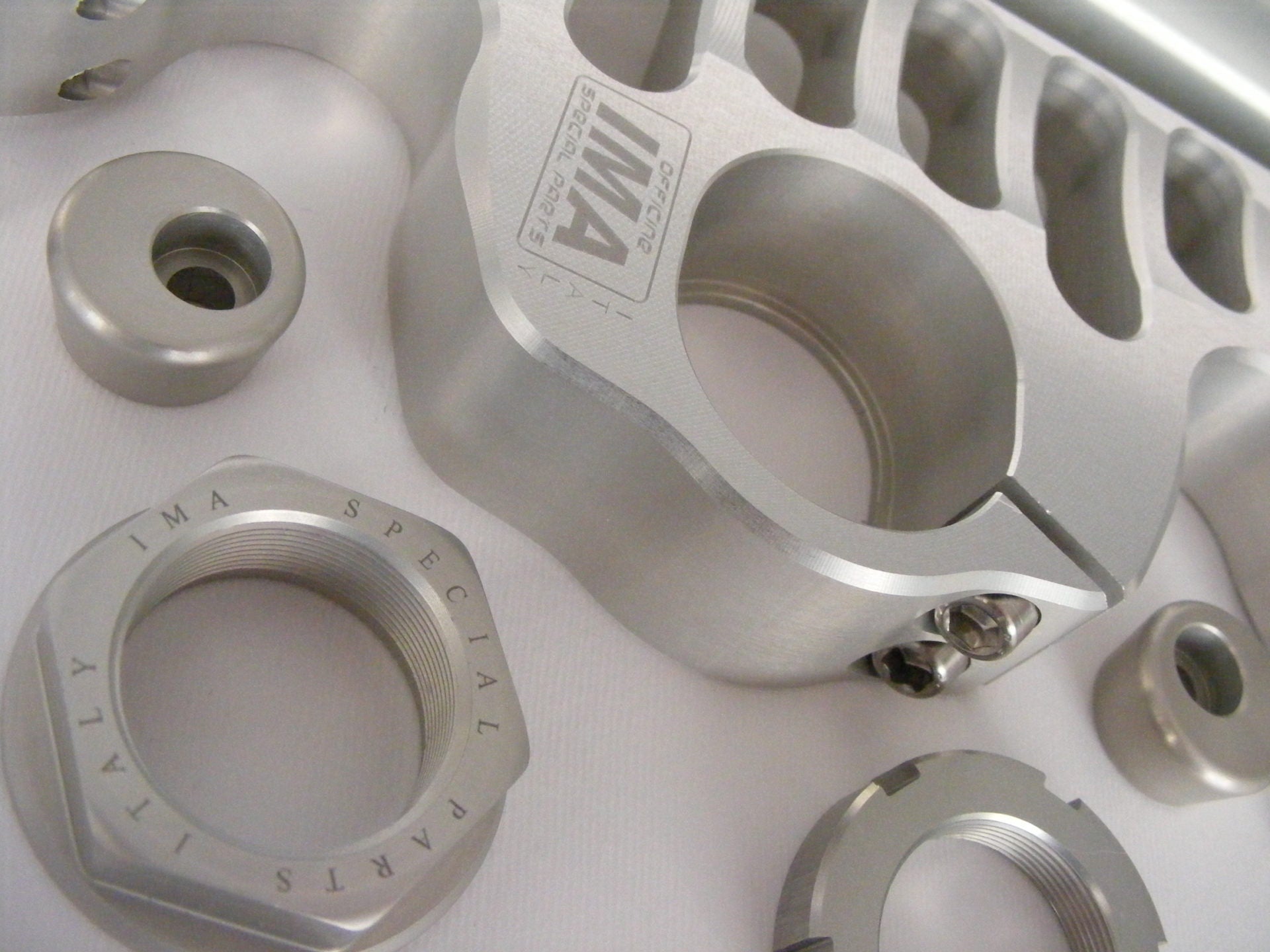 イマ スペシャルパーツ レーシング フォーク ブリッジ ドゥカティ パニガーレ V4 S (18-24) 